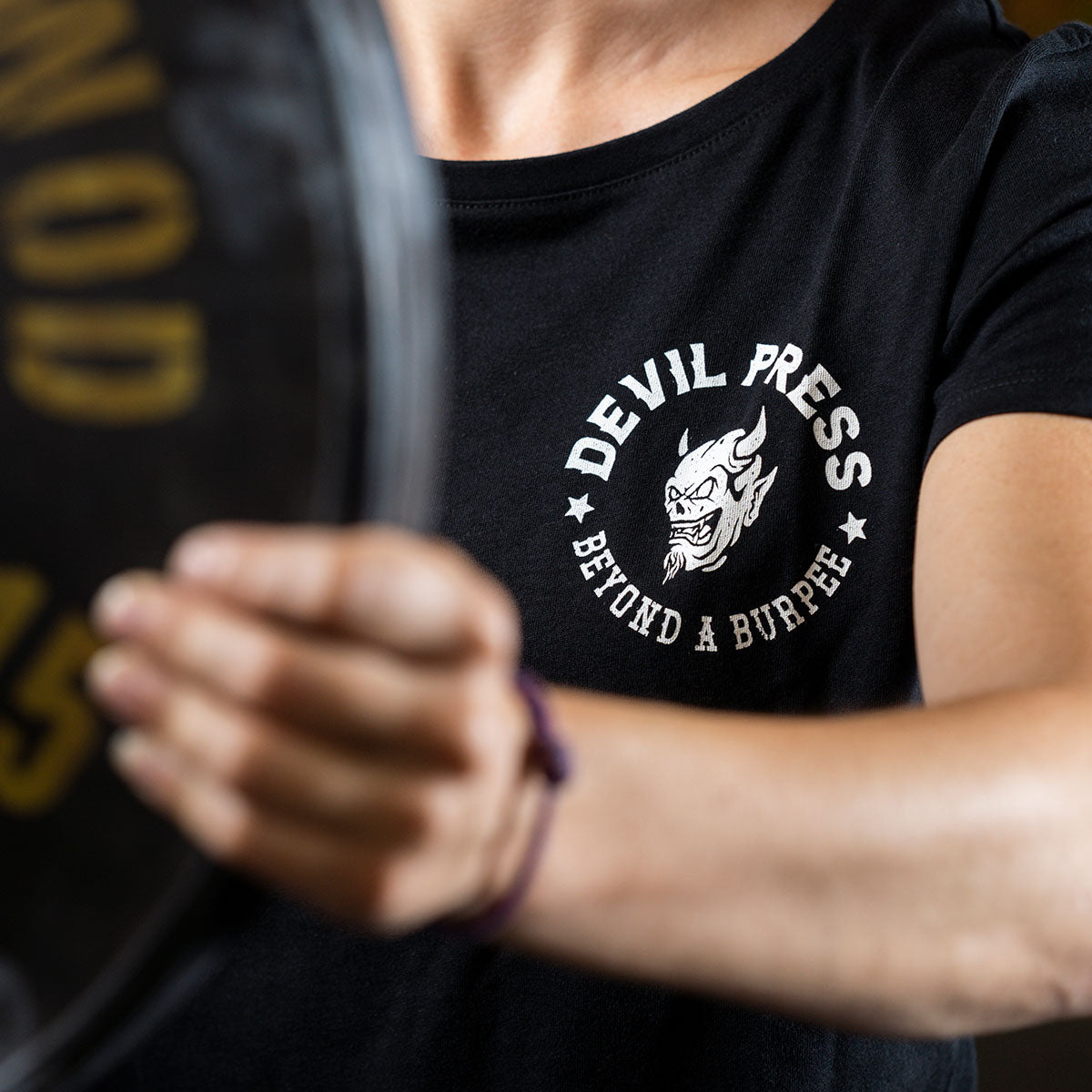 Cocowod ropa crosstraining Camiseta Mujer modelo Devil Press | T-Shirt